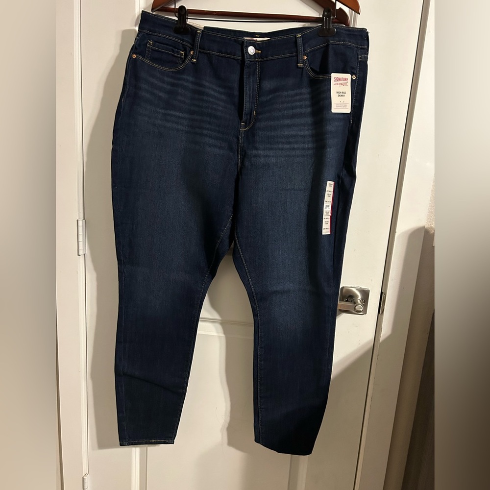Levi Strauss, ladies, high rise , skinny jeans, size 20